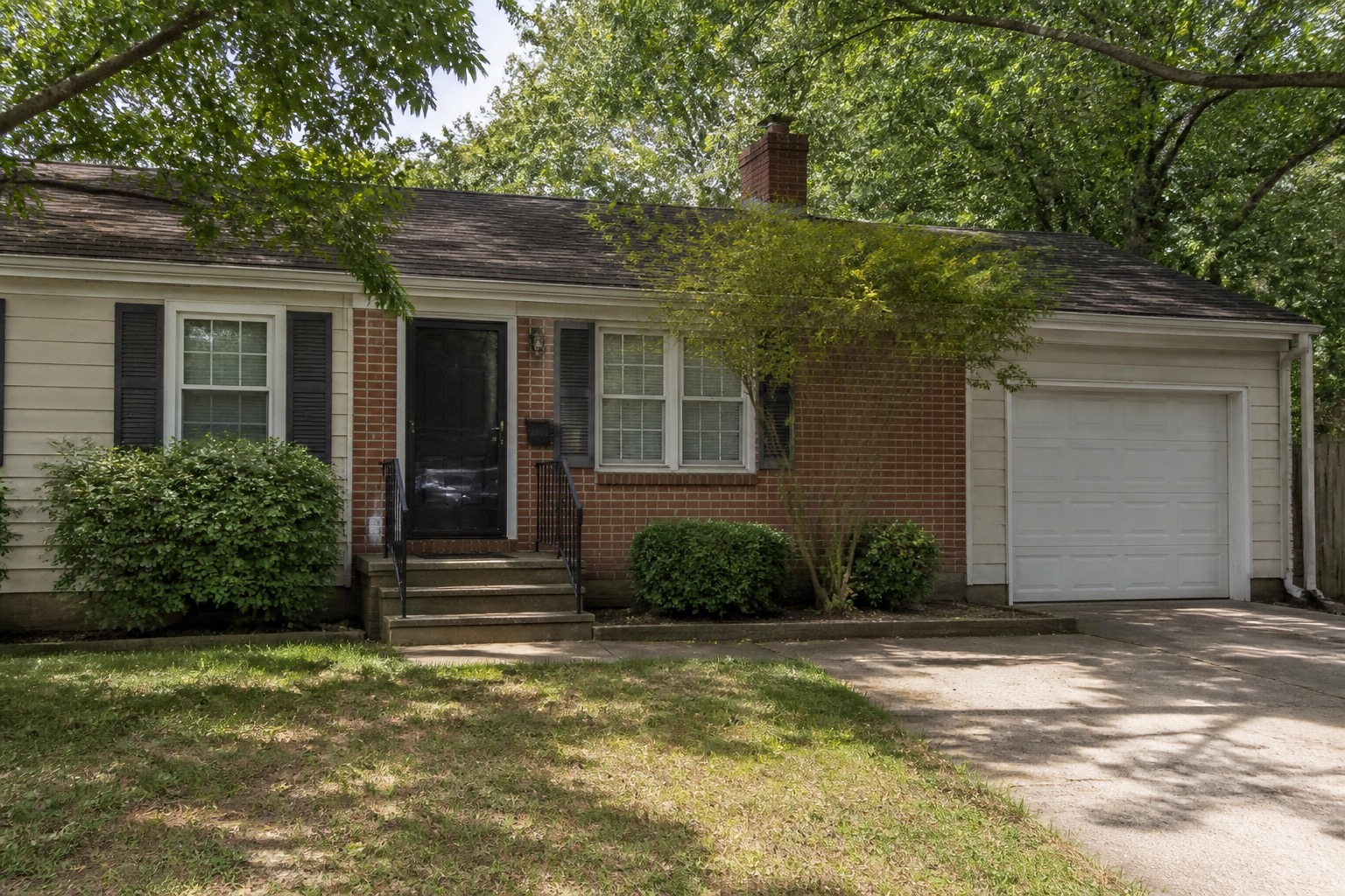 Doors, Windows & Garage Troubleshooting for Richmond Renters
