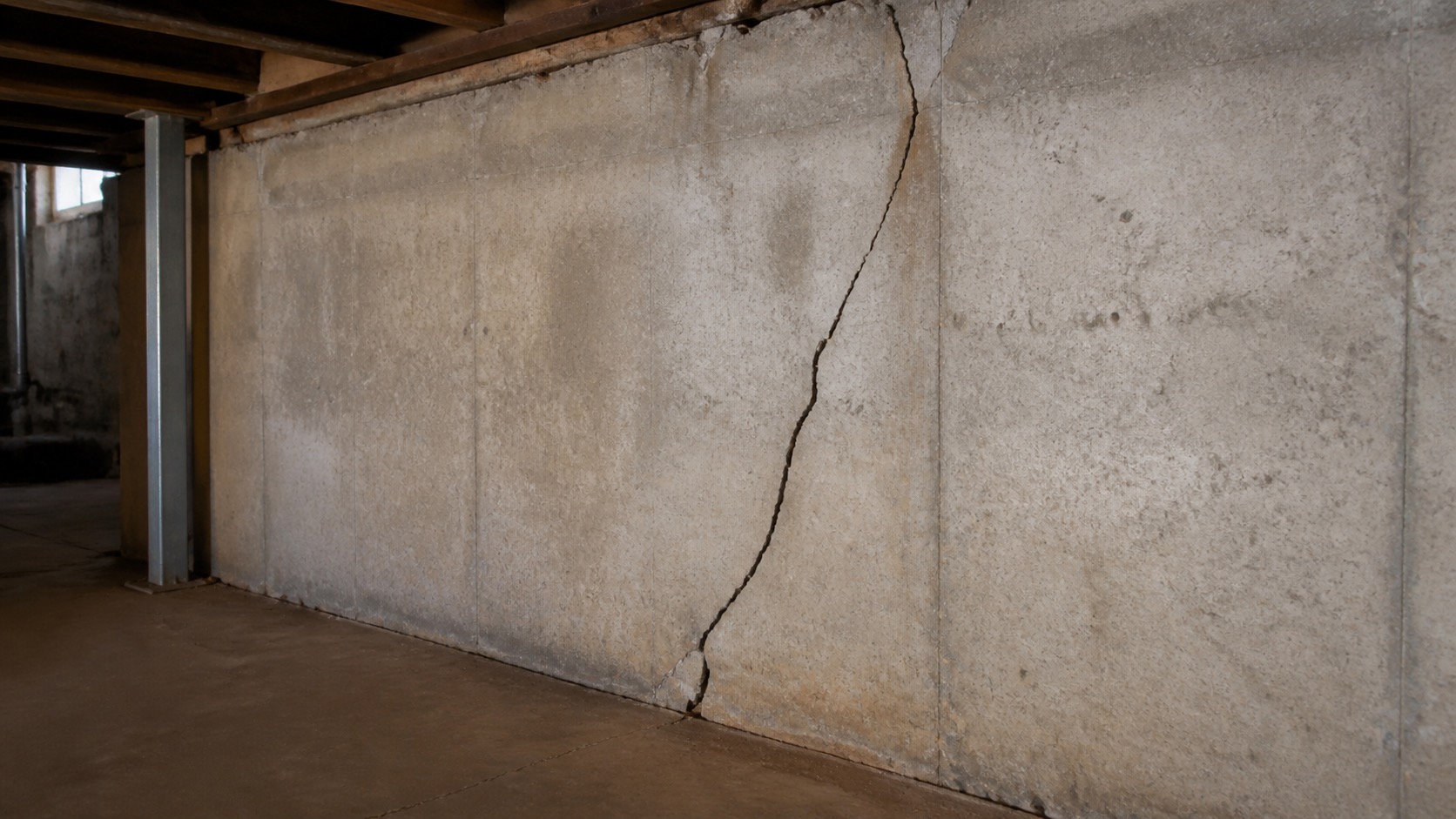 Structural & Foundation Warning Signs